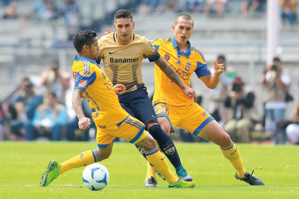 En la jornada 10 del Torneo Apertura 2015, Pumas venció por la mínima diferencia al conjunto norteño en CU (MARCOS DOMÍNGUEZ. JAM MEDIA)