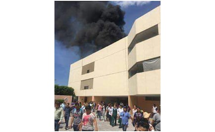 Se incendia unidad ambulatoria del IMSS en Sonora