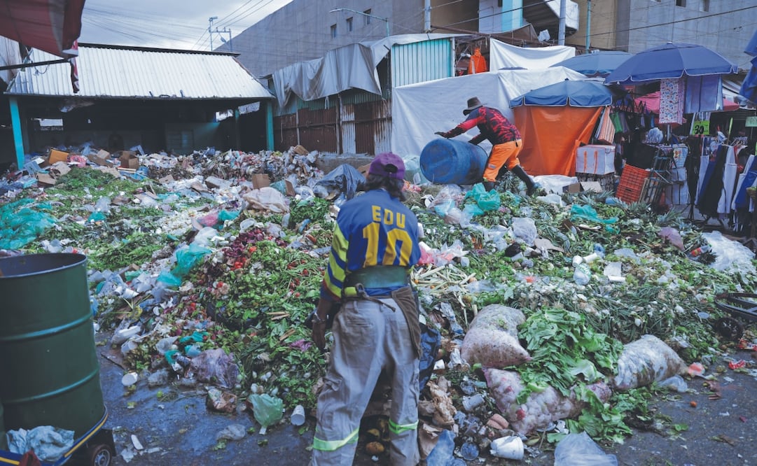 Los contenedores del Mercado de la Merced Nave Mayor son un foco de infección, acusan. Foto: de FERNANDA ROJAS. EL UNIVERSAL