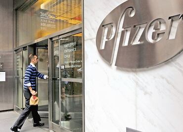Pfizer sufre fuerte caída en primer trimestre por baja en venta de tratamientos contra Covid-19