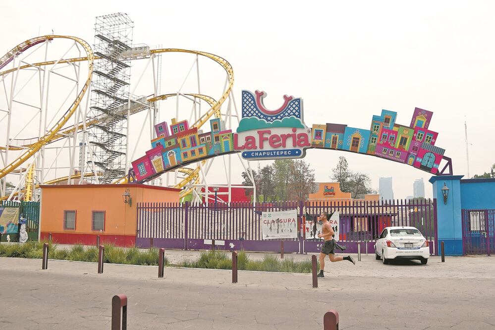 El proyecto Aztlán se desarrollará en el antiguo parque de diversiones de La Feria de Chapultepec; la montaña rusa formará parte de los nuevos escenarios para juegos. Foto: ARCHIVO EL UNIVERSAL