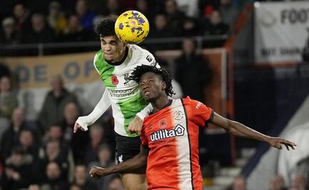 Luis Díaz regresa a Liverpool y empata con Luton en la Premier League