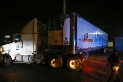 Senado pide investigar caso de tráiler con cadáveres