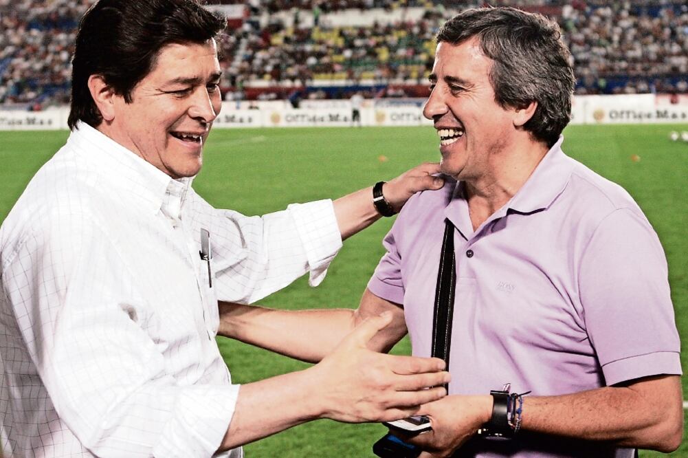 Toño García (der.), el creador del actual sistema de competencia (ARCHIVO. EL UNIVERSAL)