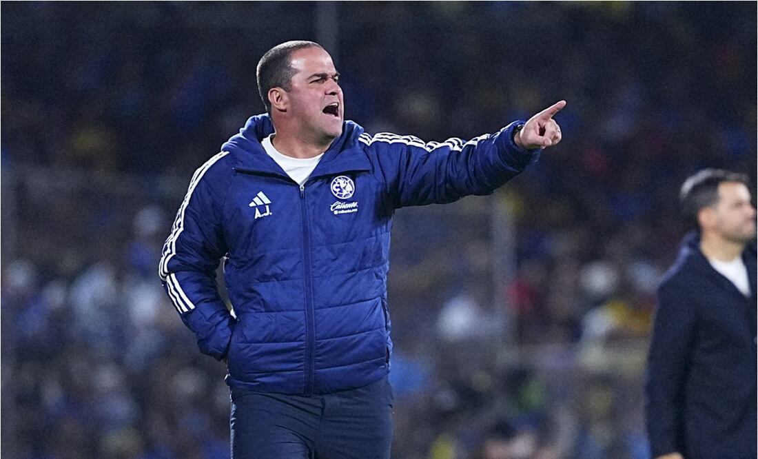 André Jardine durante un encuentro en Ciudad Universitaria. FOTO: IMAGO7