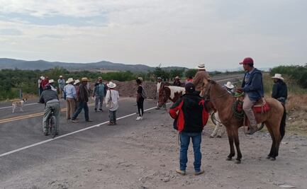 Campesinos de Morelos cierran tramos de las carreteras México-Tuxpan, Arco Norte y Siglo XXI