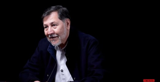 Noroña abandona entrevista; estalla por señalamientos de viajes en primera clase y "mansión" en Tepoztlán