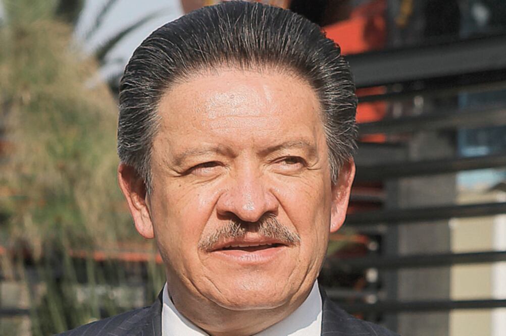 “Este martes, el Comité Ejecutivo Nacional del PRD avaló el inicio de las conversaciones con el PT para completar la fusión de ambas fuerzas políticas” CARLOS NAVARRETE RUIZ