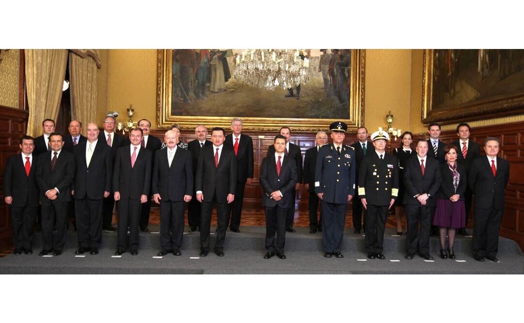 Este fue el equipo de trabajo original que dio a conocer el presidente Enrique Peña Nieto el 1 de diciembre de 2012. FOTO: ARCHIVO EL UNIVERSAL