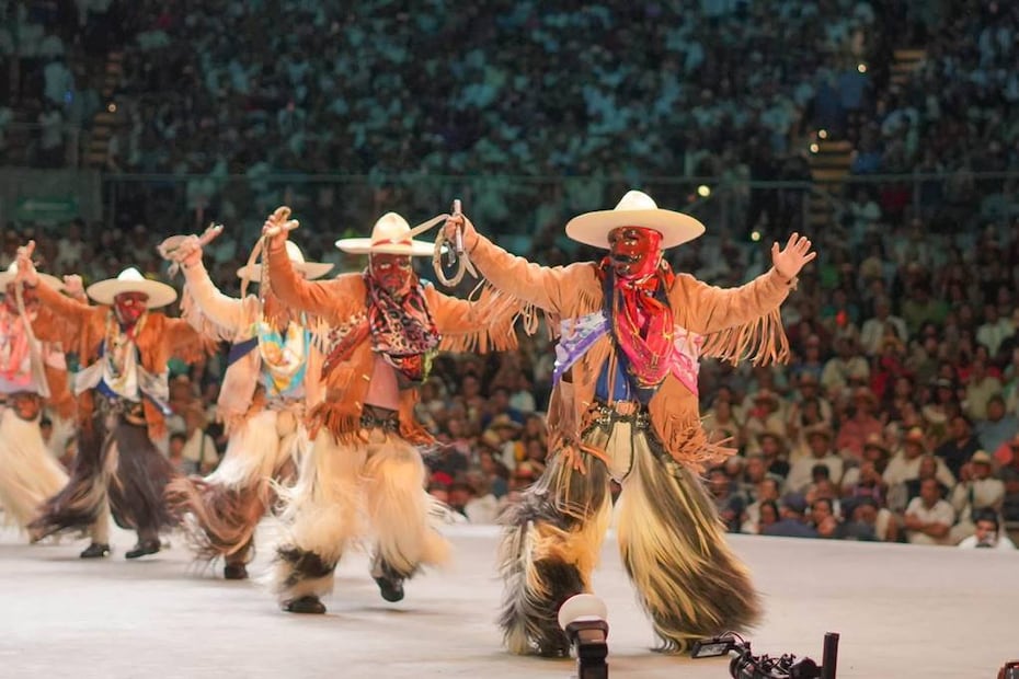 Foto: Facebook 'Guelaguetza Oficial'