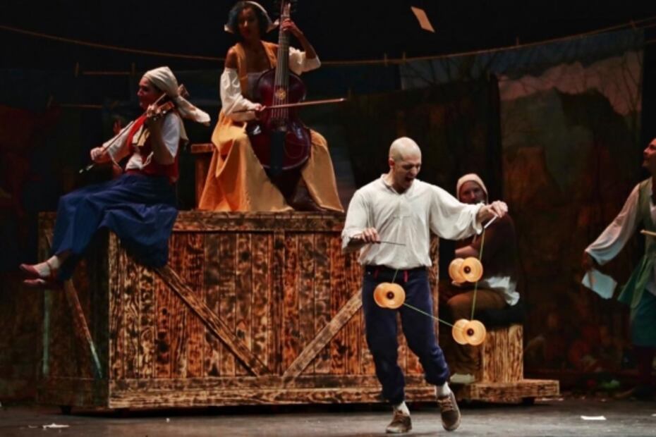 Con espectáculo circense, el Cervantino recorrió las estaciones del año