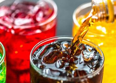 Los refrescos que no se deben combinar con tequila, según Profeco