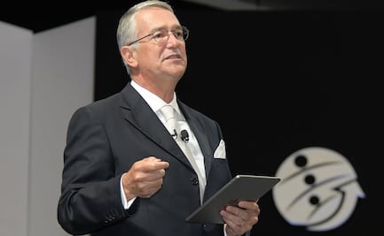 "Firewalls nos hacen quedar mal": Salinas Pliego tras fallas en servicios de Banco Azteca