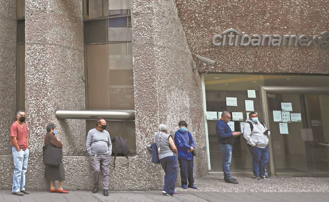 La iniciativa para los bancos se emitió en abril pasado. Foto: ARCHIVO EL UNIVERSAL
