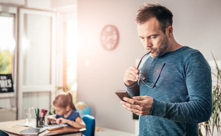 Monitorea el celular de tu hijo a través de una aplicación