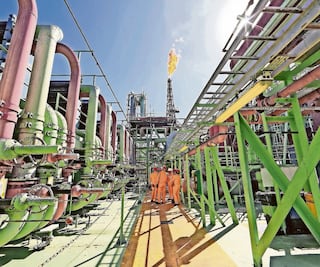 México, protegido ante posible caída del petróleo