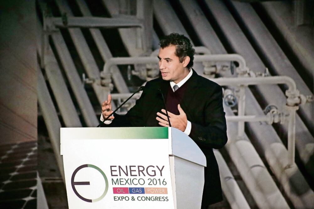 Enrique Ochoa, director de CFE, destacó que hay empresas canadienses interesadas en participar en la reforma energética (ARCHIVO EL UNIVERSAL)