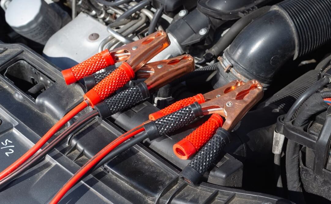 Las baterías de los autos suelen averiarse por falta de uso o por desgaste. Imagen: Unsplash