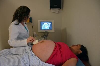 Sin atención adecuada, enfermedades obstétricas complican embarazo