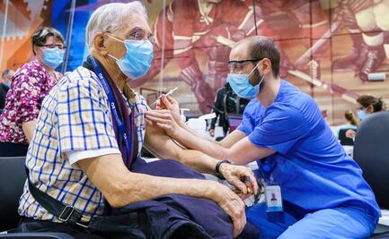 Canadá recomienda el uso de la vacuna contra Covid de AstraZeneca en mayores de 65 años