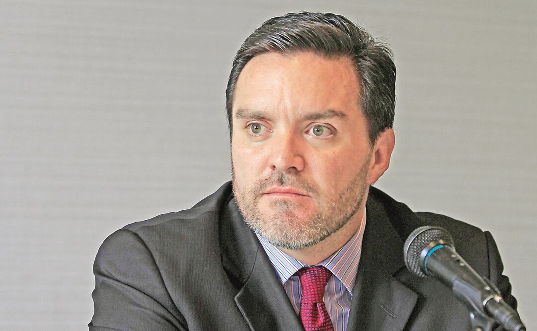 De luna de miel, Gobierno y cártel inmobiliario: Döring