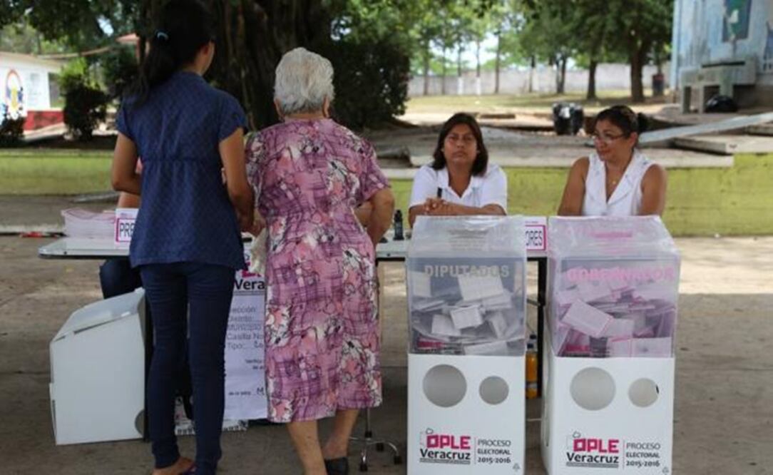 Mexicans at a polling station last Sunday. (Foto: AP)
