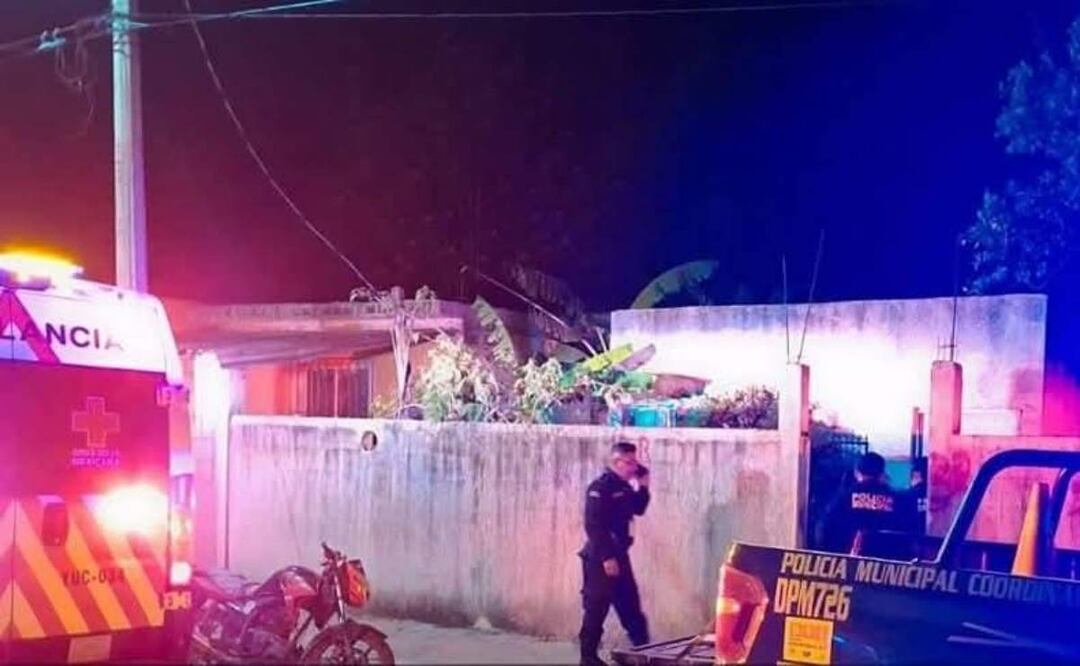 Elementos de seguridad y paramédicos, atienden reporte de joven yucateca agredida por un hombre que conoció en redes sociales (25/04/2025). Foto: Especial