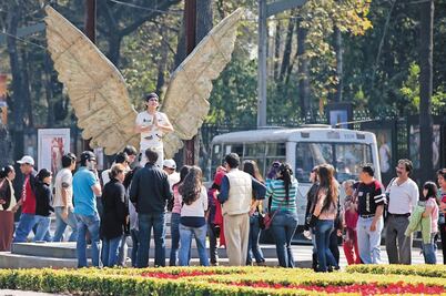Quitan esculturas para ciclovía