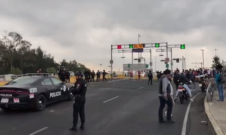Retiran bloqueo en Puente de los Poetas rumbo a Santa Fe; se normaliza circulación