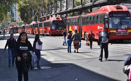 Piden a Mancera no subir la tarifa del Metrobús