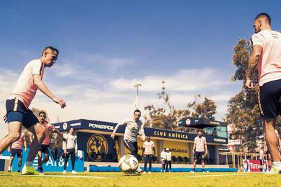 El título, obligación en América