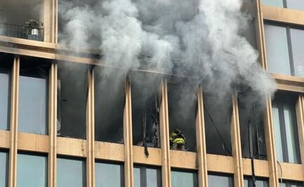 Reportan incendio en edificio de departamentos en San Pedro Garza García, NL; 230 personas fueron evacuadas