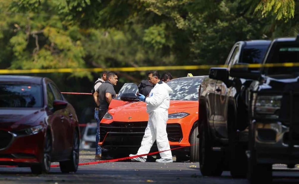 Peritos llegan a la zona del incidente. Foto: EFE