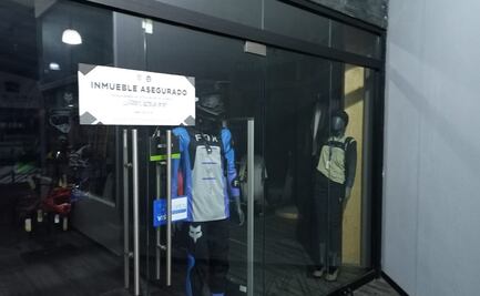 Aseguran tienda deportiva de Naucalpan; Fiscalía acude al domicilio de la empleada golpeada