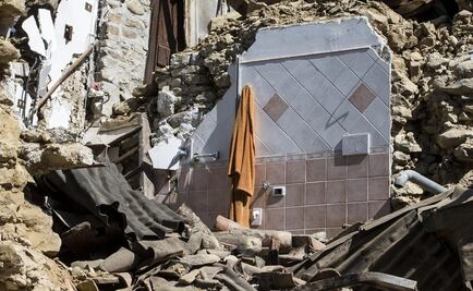 Recuperan el cadáver de una mujer y buscan a diez desaparecidos en Italia