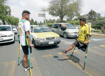 Futbolistas chilangos viajan hasta Metepec para ganarse la vida