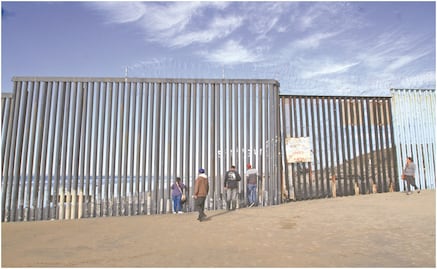 "¡No te vayas!", la súplica de un niño abandonado en la frontera México-EU