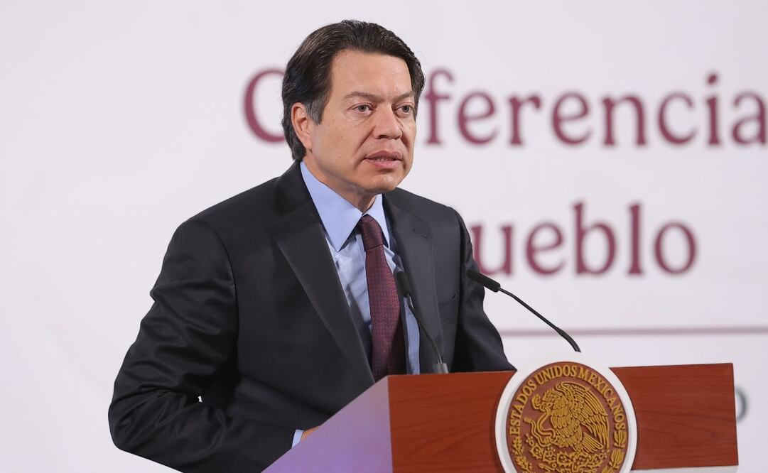 El secretario señaló que se buscará que por medio de un decreto presidencial se condone las deudas de los trabajadores al Fovissste. Foto: Gabriel Pano / EL UNIVERSAL