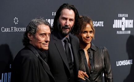 Keanu Reeves enfunda la pistola y medita sobre el amor