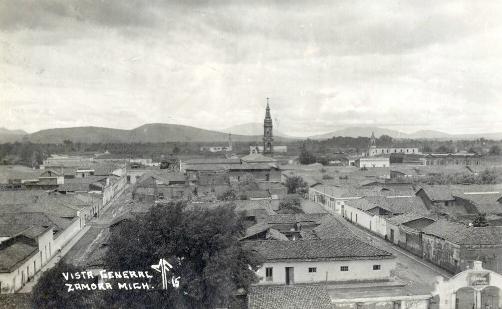 Esta gráfica muestra el aspecto que tenía Zamora en la primera mitad del siglo XX, en la época del reportaje de Dueñas Maciel. ESPECIAL.