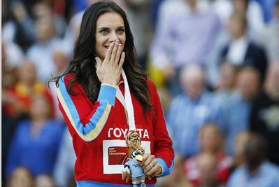 Isinbayeva confía en competir en Río 2016
