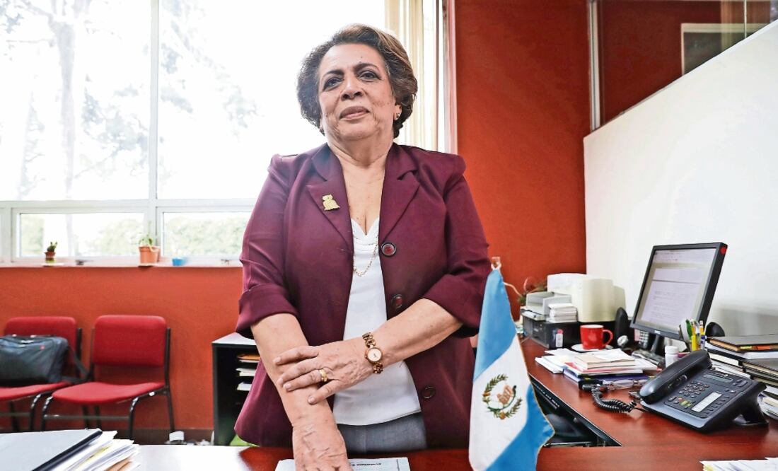 Papeleo, en una hora: canciller de Guatemala