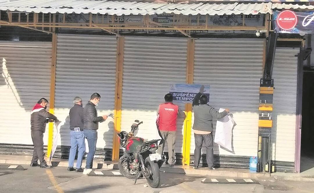 La Subdirección de Normatividad Comercial colocó 185 sellos de suspensión temporal en 91 locales. Foto: Especial.