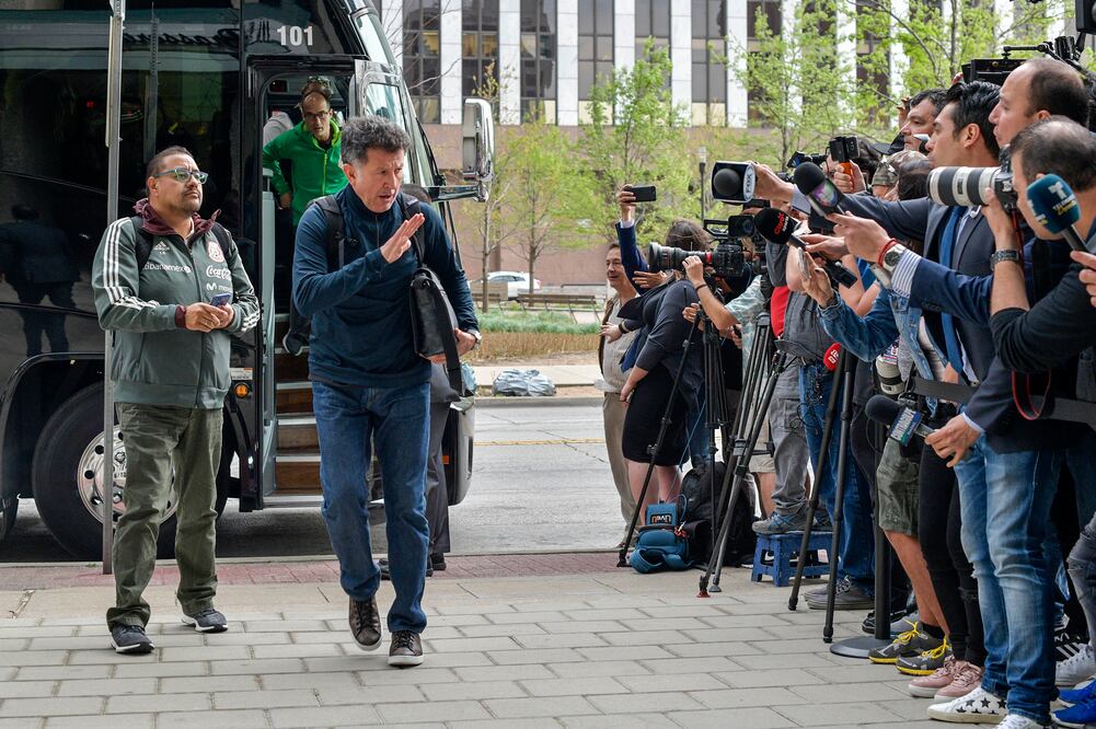 Imago7. Osorio Director Tecnico del Tri durante su llegada a la ciudad de Dallas