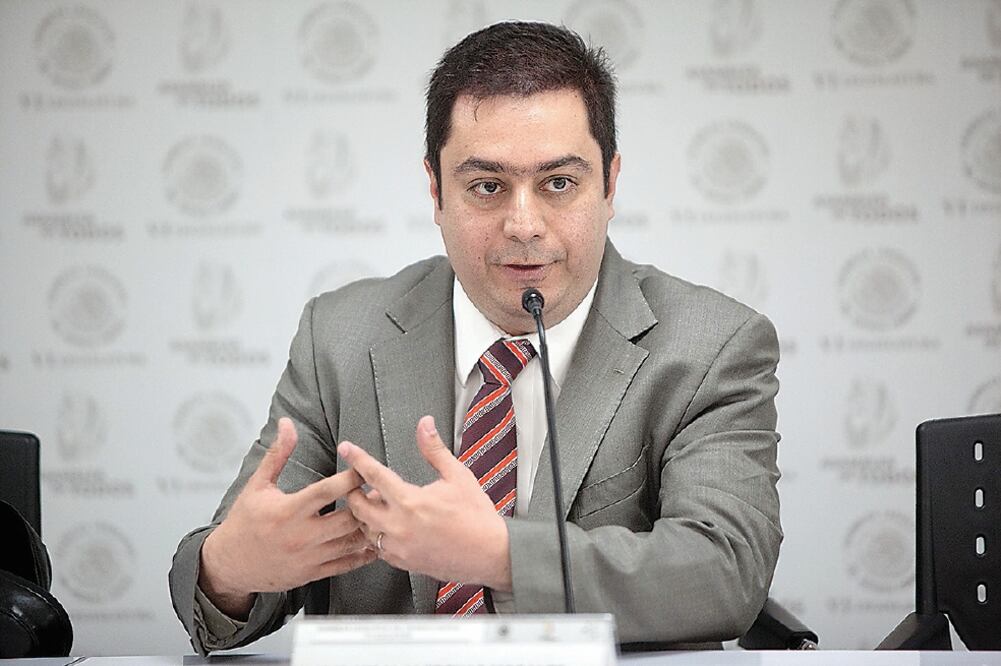 Vidal Llerenas dijo que una anomalía es que el proyecto fue licitado con mecanismos de excepción al proceso normal de aprobación (ARCHIVO EL UNIVERSAL)