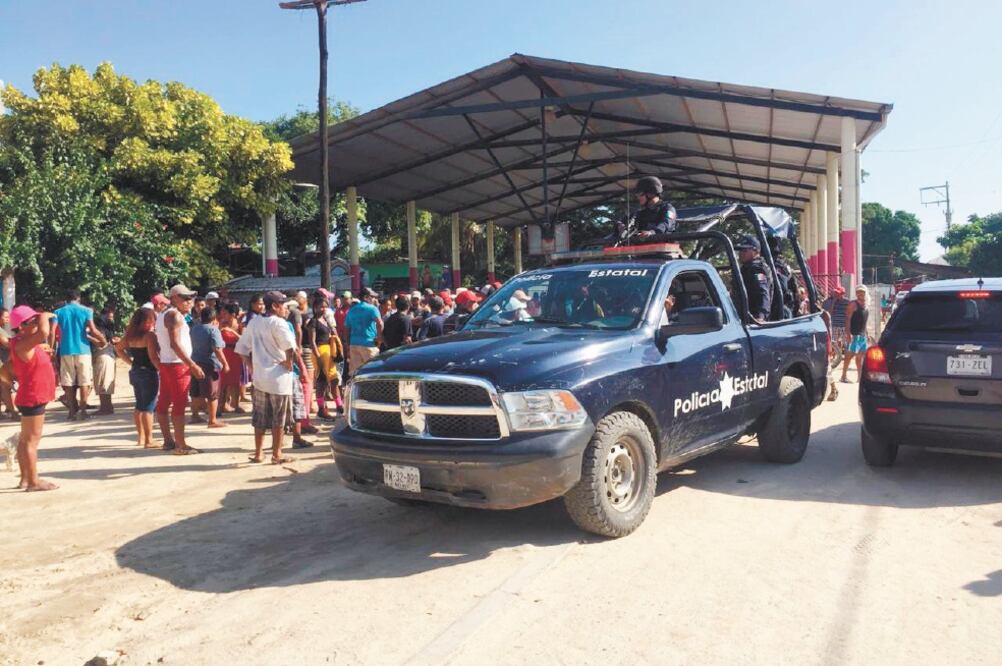 Flagelación. Los pobladores enardecidos llevaron al joven frente a la capilla de la comunidad de La Boquilla Chicometepec, donde lo golpearon. (FOTO: especial)