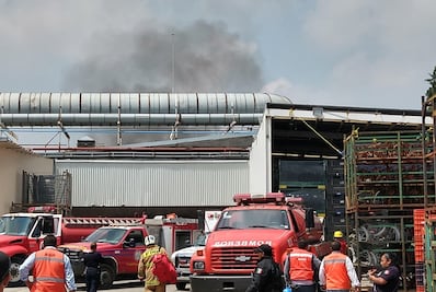 Reportan incendio en fraccionamiento Industrial Cuamantla, en Edomex