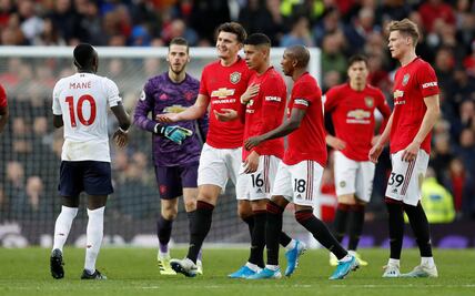 Liverpool rescata el empate contra el Manchester United