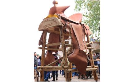 Coahuila obtiene récord guinness de la montura más grande del mundo