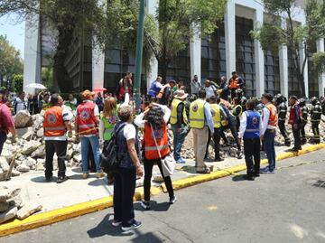 En próximos simulacros ciudadanos deberán participar en escenarios de rescate: Clara Brugada; se busca que estén preparados